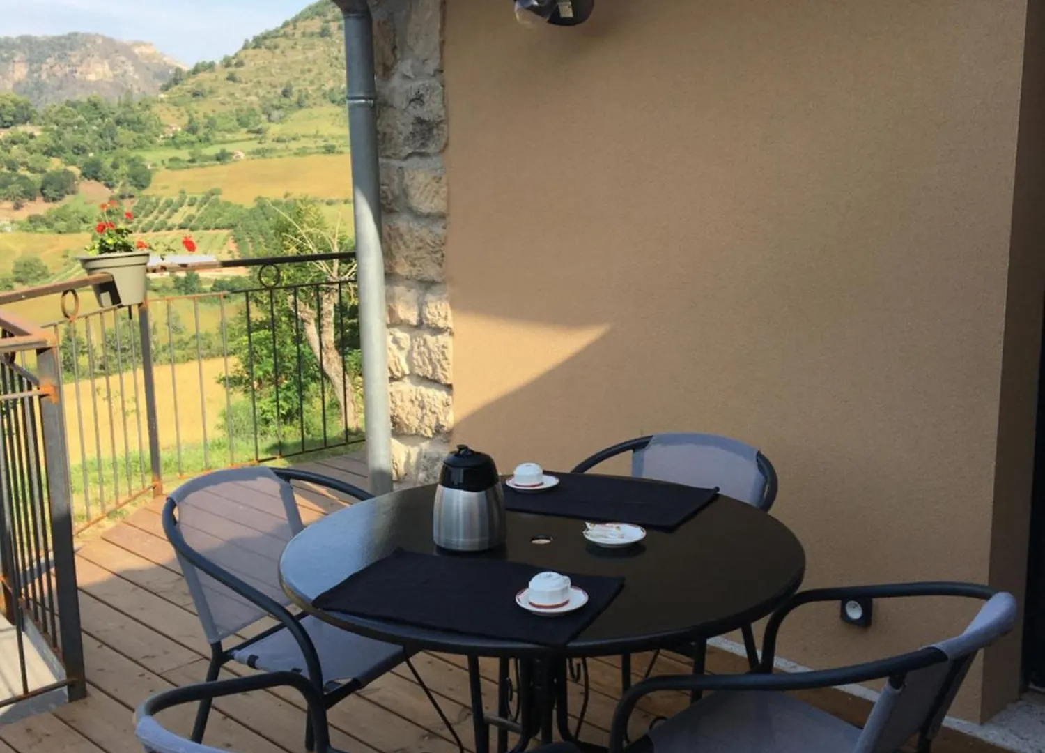 Holiday home Gite La Liaucoussette Mostuejouls France